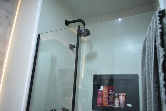 Banheiro de apartamento à venda com 1 quarto, 29m² em São Judas, São Paulo