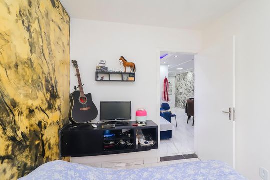Quarto 1 de apartamento à venda com 2 quartos, 49m² em Jardim Guaianazes, São Paulo