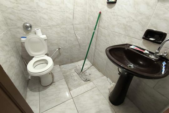 Banheiro de casa à venda com 2 quartos, 200m² em Alto dos Pinheiros, Belo Horizonte