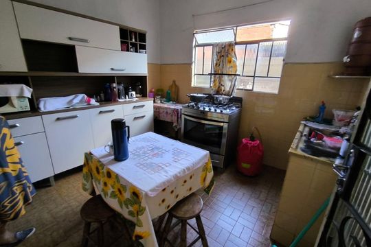 Cozinha de casa à venda com 2 quartos, 200m² em Alto dos Pinheiros, Belo Horizonte
