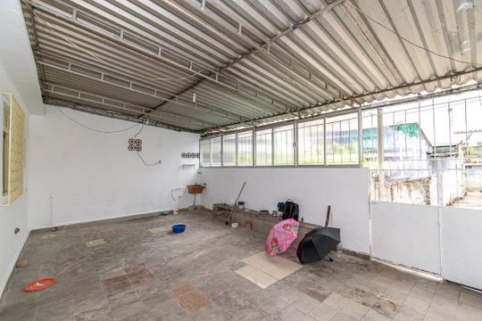 Varanda e área de serviço de casa para alugar com 2 quartos, 120m² em Irajá, Rio de Janeiro