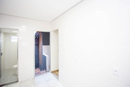 Cozinha de casa para alugar com 1 quarto, 20m² em Canhema, Diadema