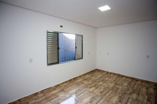 Quarto de casa para alugar com 1 quarto, 45m² em Canhema, Diadema