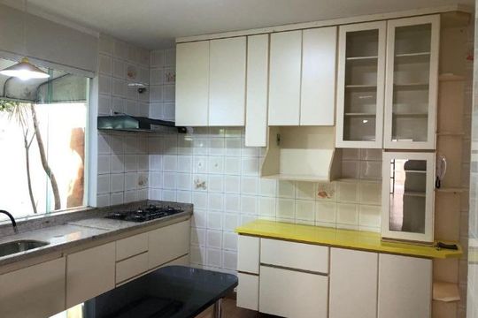 Cozinha de casa para alugar com 3 quartos, 270m² em Santa Mônica, Uberlândia