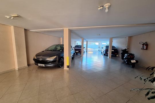 Garagem de apartamento à venda com 2 quartos, 48m² em Utinga, Santo André