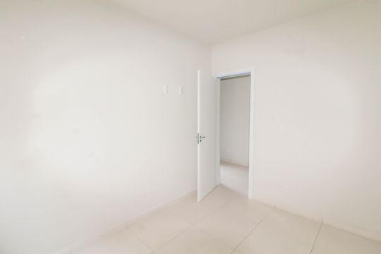 Quarto 1 de apartamento para alugar com 2 quartos, 48m² em Jardim Betânia, Cachoeirinha