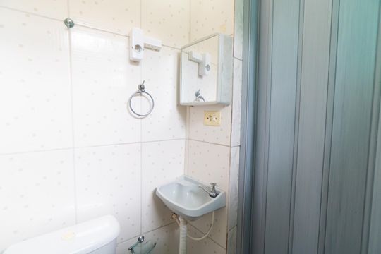 Banheiro de casa para alugar com 1 quarto, 50m² em Vila Campestre, São Paulo