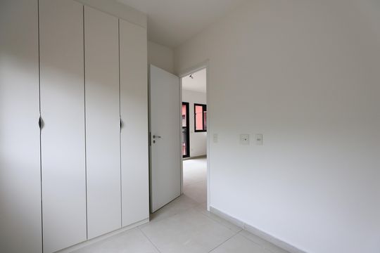Quarto 1 de apartamento para alugar com 2 quartos, 37m² em Vila Andrade, São Paulo