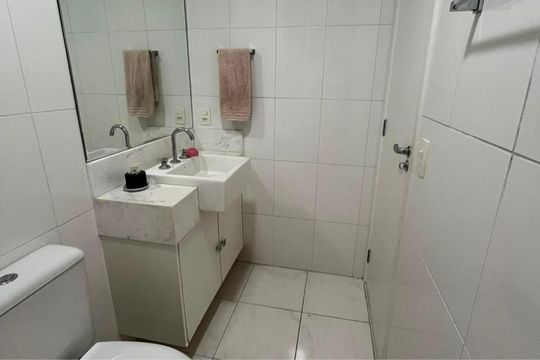 Banheiro de apartamento à venda com 3 quartos, 126m² em Vila Gertrudes, São Paulo