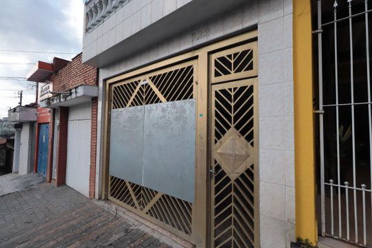 Fachada de casa para alugar com 2 quartos, 164m² em Vila São Geraldo, São Paulo