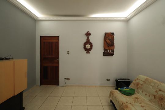 Sala de casa para alugar com 2 quartos, 164m² em Vila São Geraldo, São Paulo