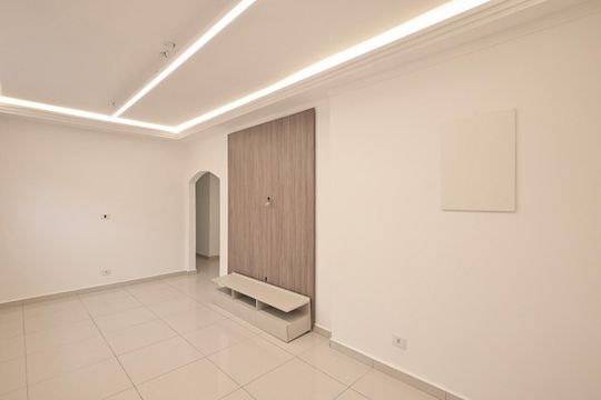 Sala de casa à venda com 4 quartos, 280m² em Jardim Umarizal, São Paulo