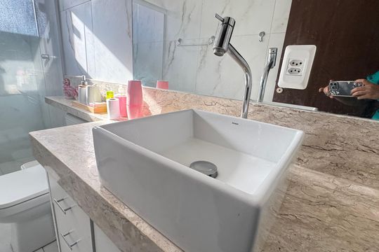 Banheiro Social de casa para alugar com 2 quartos, 89m² em Stella Maris, Salvador
