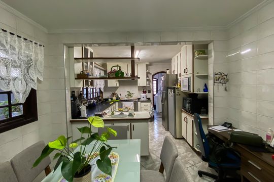 Cozinha de casa para alugar com 3 quartos, 285m² em Parque Boturussu, São Paulo