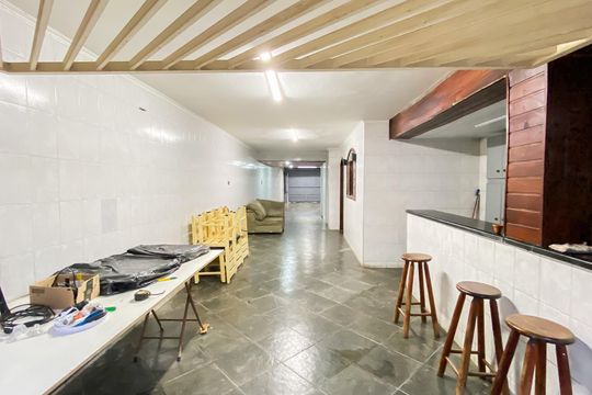 Garagem de casa para alugar com 3 quartos, 285m² em Parque Boturussu, São Paulo