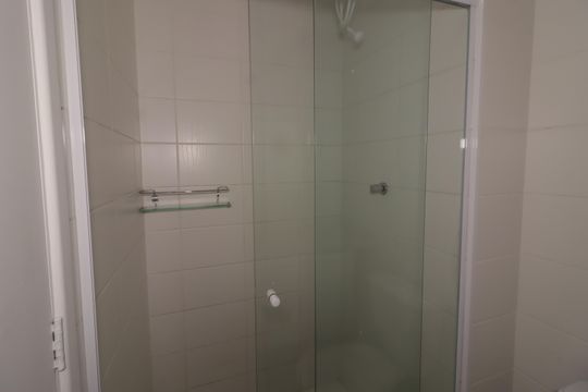 Banheiro da Suíte 1 de apartamento para alugar com 2 quartos, 63m² em Presidente Altino, Osasco