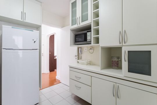 Cozinha de apartamento para alugar com 3 quartos, 74m² em Vila Olímpia, São Paulo