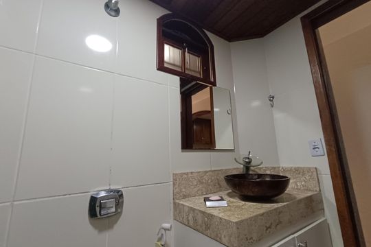 Casa para alugar com 5 quartos, 334m² em Imboassica, Macaé