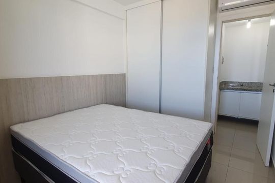 Quarto de apartamento para alugar com 1 quarto, 42m² em Jardim Armação, Salvador