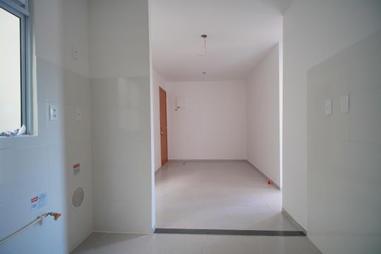 Cozinha de apartamento à venda com 2 quartos, 52m² em Feitoria, São Leopoldo
