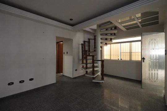 Casa à venda com 3 quartos, 215m² em Parque São Jorge, São Paulo