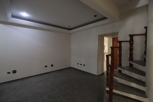 Sala de casa à venda com 3 quartos, 215m² em Parque São Jorge, São Paulo