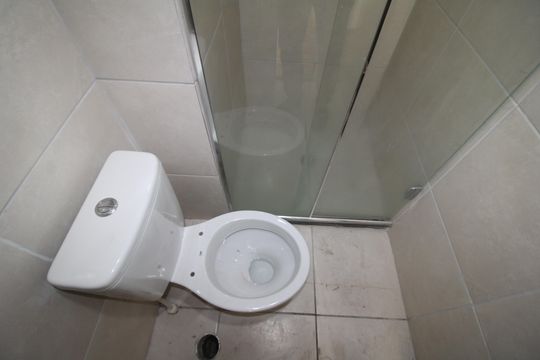 Banheiro de apartamento para alugar com 2 quartos, 49m² em Limão, São Paulo