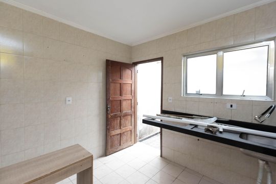 Cozinha de casa de condomínio para alugar com 2 quartos, 106m² em Vila Nova Mazzei, São Paulo