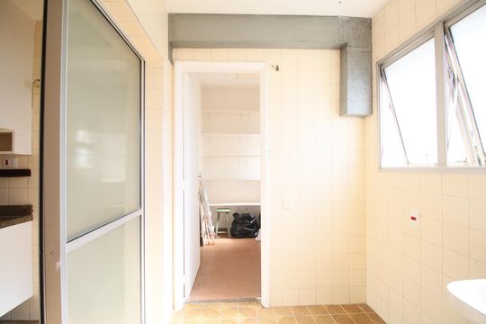 Área de Serviço de apartamento à venda com 3 quartos, 102m² em Vila Andrade, São Paulo