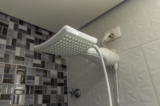 Banheiro de apartamento para alugar com 1 quarto, 25m² em Lageado, Cotia