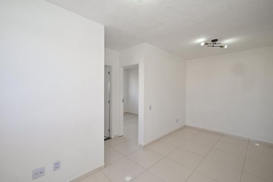 Sala de apartamento para alugar com 2 quartos, 39m² em Jardim Paris, São Paulo