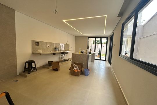 Cozinha de casa à venda com 3 quartos, 200m² em Planalto, Belo Horizonte