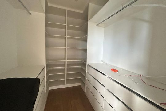 Quarto de casa à venda com 3 quartos, 200m² em Planalto, Belo Horizonte