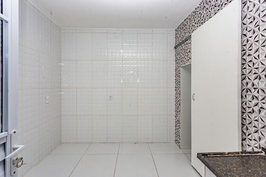 Cozinha de casa para alugar com 2 quartos, 49m² em Jardim Climax, São Paulo