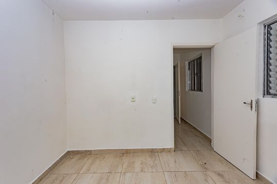 Quarto de casa para alugar com 2 quartos, 49m² em Jardim Climax, São Paulo