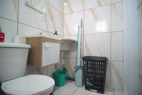 Banheiro de apartamento para alugar com 1 quarto, 30m² em Nova Sapucaia, Sapucaia do Sul