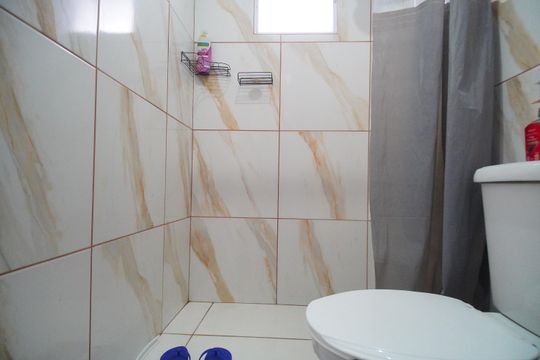 Banheiro de apartamento para alugar com 1 quarto, 30m² em Nova Sapucaia, Sapucaia do Sul