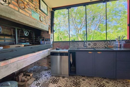 Casa de Condomínio para alugar com 2 quartos, 290m² em Jansen, Gravataí