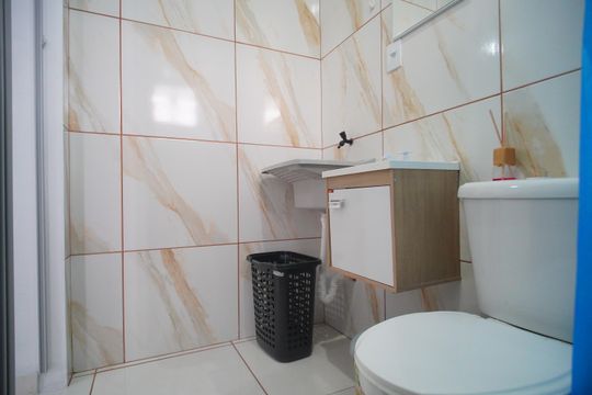 Banheiro de apartamento para alugar com 1 quarto, 30m² em Nova Sapucaia, Sapucaia do Sul