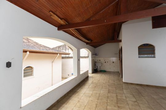 Área de Serviço de casa à venda com 4 quartos, 232m² em Jardim Daysy, São Paulo
