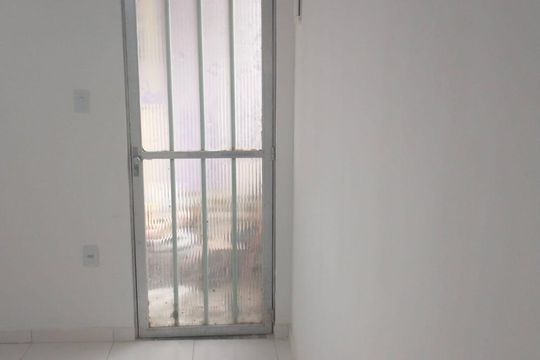 Sala de casa para alugar com 1 quarto, 65m² em Jacarepaguá, Rio de Janeiro