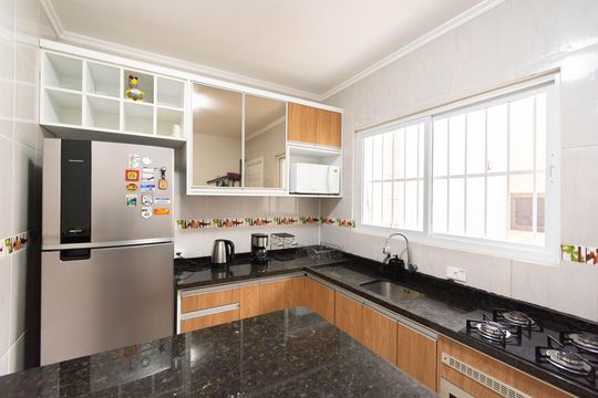Casa à venda com 2 quartos, 78m² em Mato Grande, Canoas