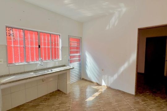 Cozinha de casa para alugar com 2 quartos, 55m² em Cidade Soberana, Guarulhos