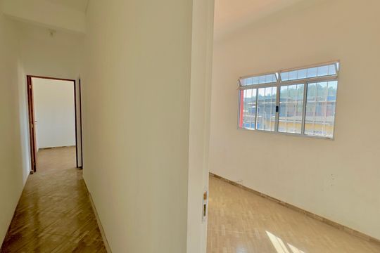 Corredor  de casa para alugar com 2 quartos, 55m² em Cidade Soberana, Guarulhos