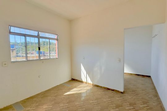 Sala de casa para alugar com 2 quartos, 55m² em Cidade Soberana, Guarulhos