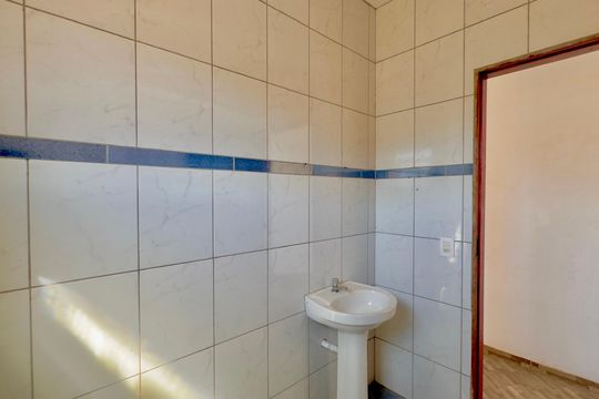 Banheiro de casa para alugar com 2 quartos, 75m² em Cidade Soberana, Guarulhos