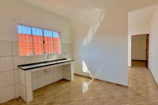 Cozinha de casa para alugar com 2 quartos, 75m² em Cidade Soberana, Guarulhos