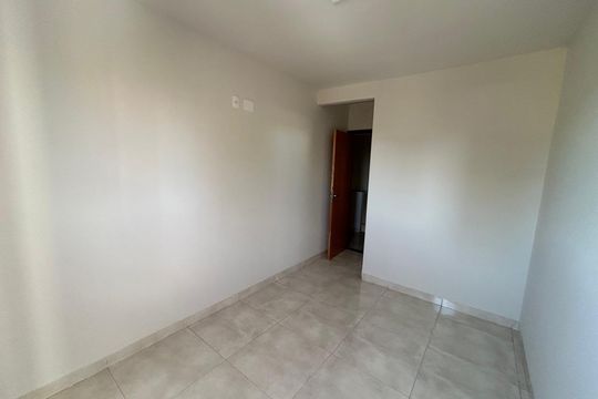 Sala de casa para alugar com 2 quartos, 73m² em Novo Mundo, Uberlândia