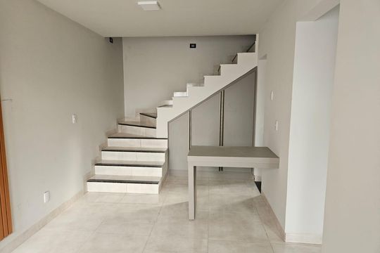 Sala de casa para alugar com 2 quartos, 73m² em Novo Mundo, Uberlândia