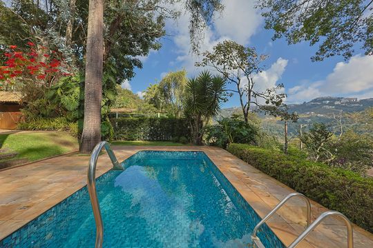 Casa de Condomínio à venda com 3 quartos, 450m² em Vila D’el Rey, Nova Lima